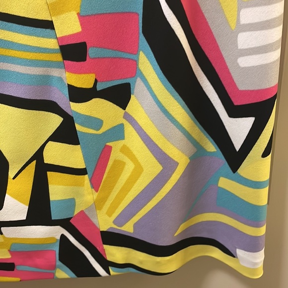 A Beautiful Nine West Skirt! - Picture 11 of 13